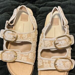 Dolce Vita Women's Tan and White Sandals